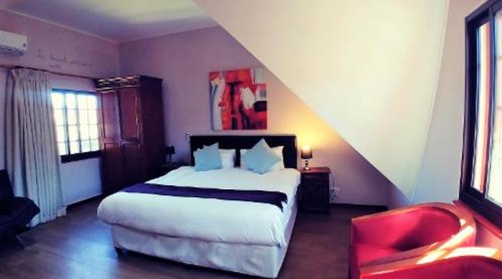 Winelands Villa Guesthouse and Cottages