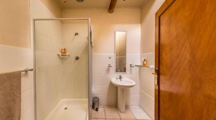 Winelands Villa Guesthouse and Cottages