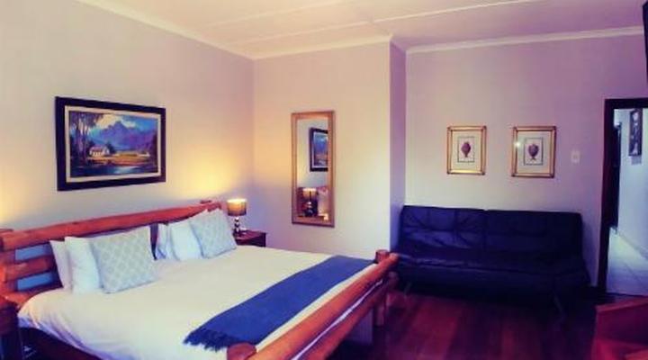 Winelands Villa Guesthouse and Cottages