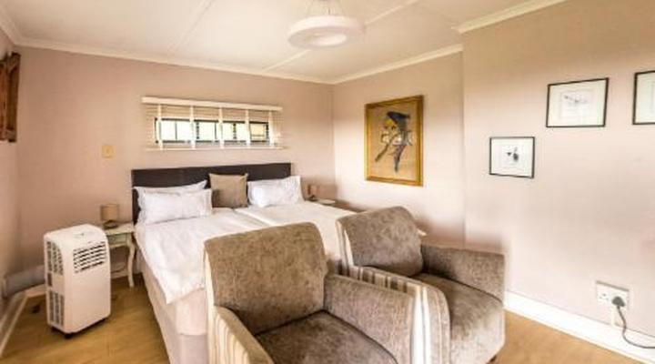 Winelands Villa Guesthouse and Cottages