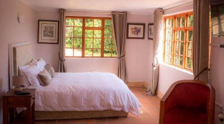 Winelands Villa Guesthouse and Cottages