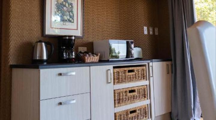 Winelands Villa Guesthouse and Cottages