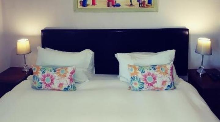 Winelands Villa Guesthouse and Cottages