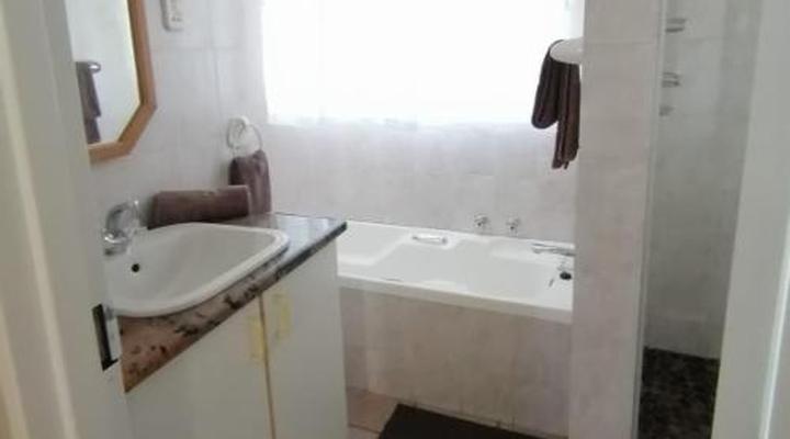 Shingalana Guest House