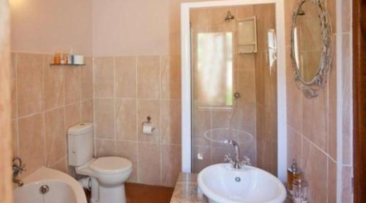 Red Stone Hills Holiday Farm