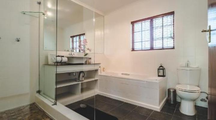 Lairds Lodge Country Estate