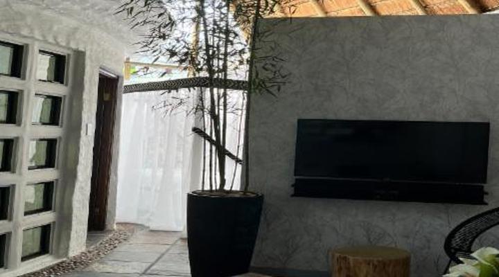 Hakunamatata Estate, Lodge & Venue