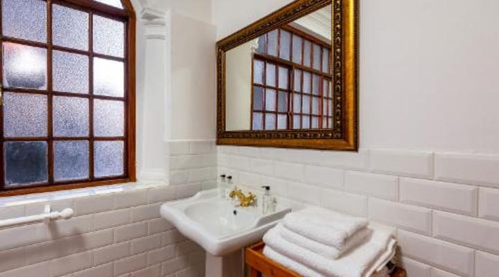 Esperanza Guest House