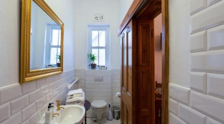 Esperanza Guest House