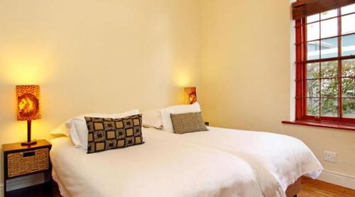 Cape Paradise Lodge and Apartments