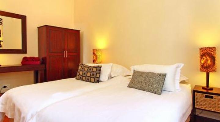 Cape Paradise Lodge and Apartments