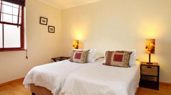 Cape Paradise Lodge and Apartments