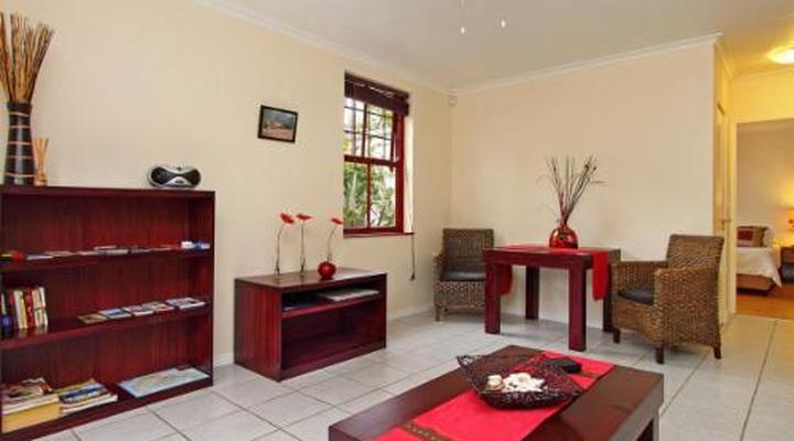 Cape Paradise Lodge and Apartments