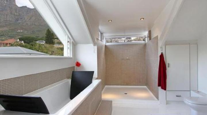 Cape Paradise Lodge and Apartments