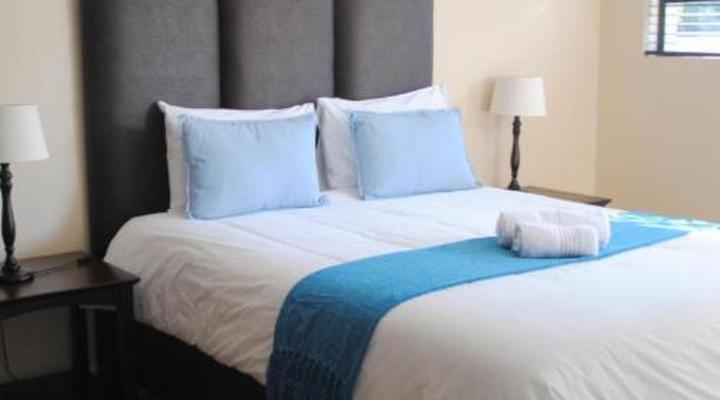 6 On Morris Guest Lodge