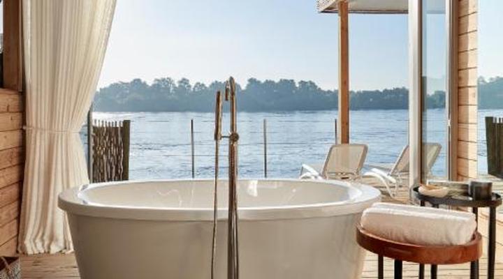 Victoria Falls River Lodge