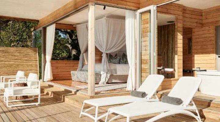 Victoria Falls River Lodge