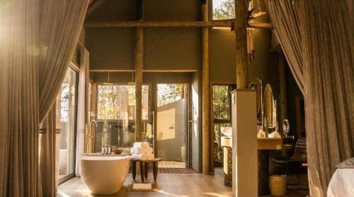 Victoria Falls River Lodge