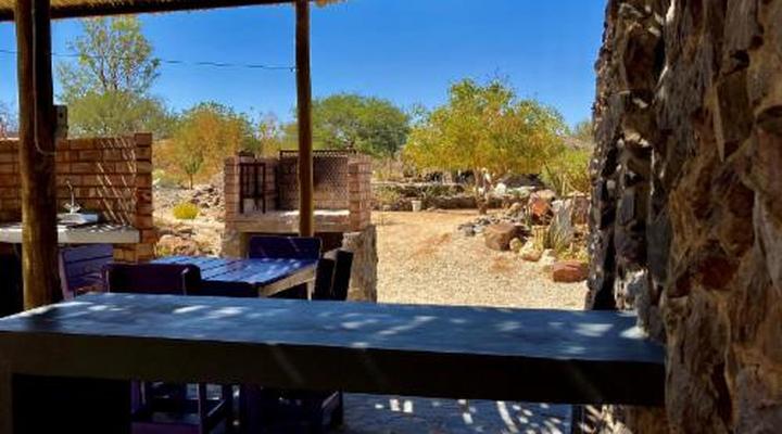 Daureb Isib Campsite and B&B