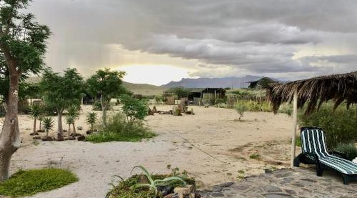 Daureb Isib Campsite and B&B