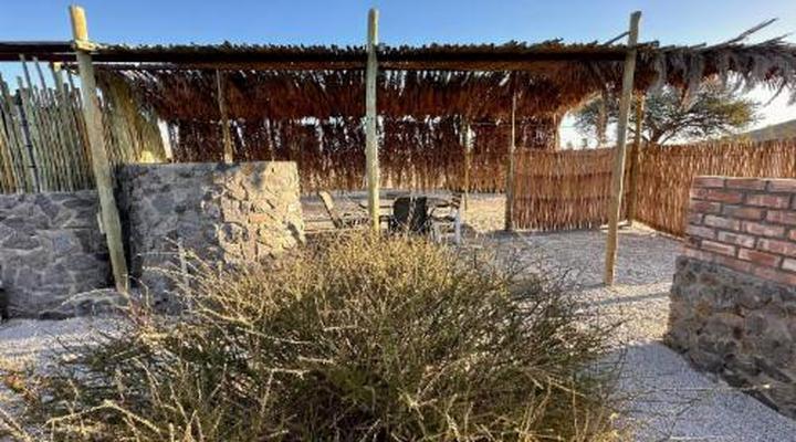 Daureb Isib Campsite and B&B