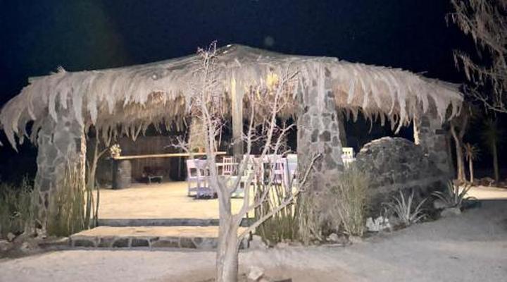 Daureb Isib Campsite and B&B