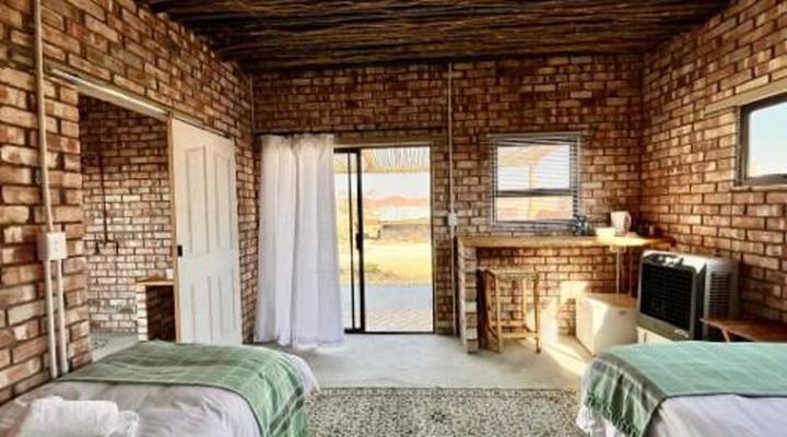 Daureb Isib Campsite and B&B