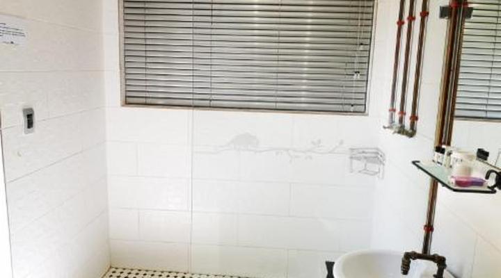 Chameleon Bush Lodge