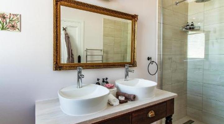 Carmichael House Boutique Hotel