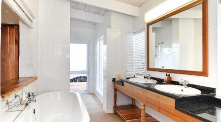 Zuurberg Mountain Village