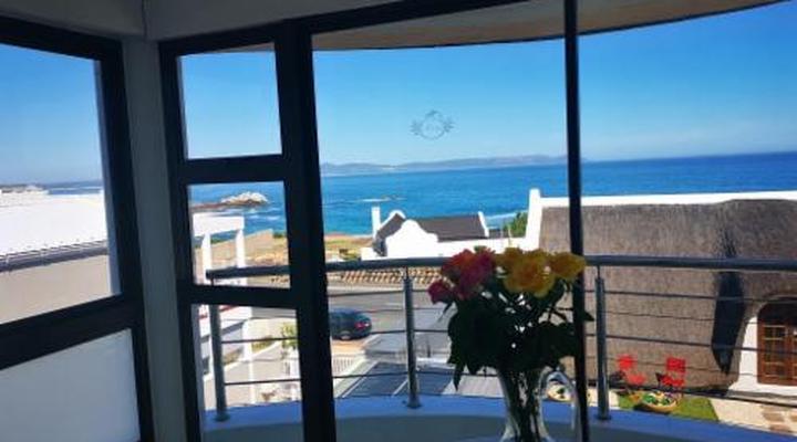 Misty Waves Boutique Hotel