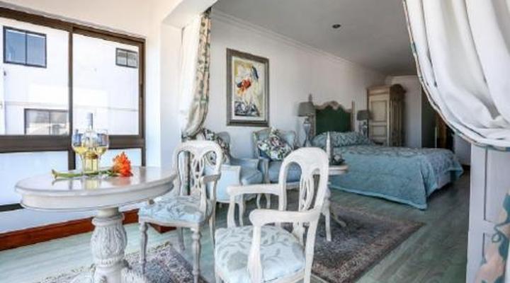 Misty Waves Boutique Hotel