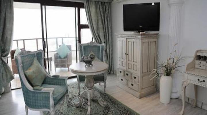 Misty Waves Boutique Hotel