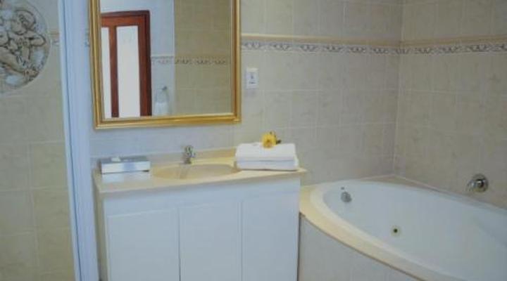 Misty Waves Boutique Hotel