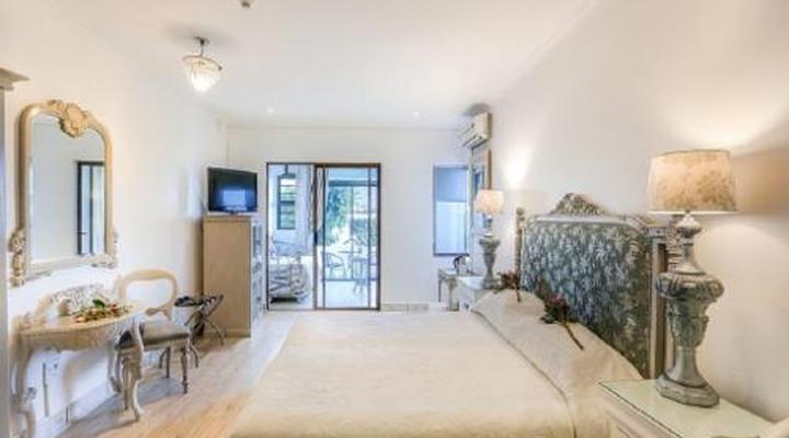 Misty Waves Boutique Hotel