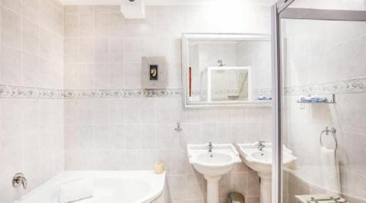 Misty Waves Boutique Hotel