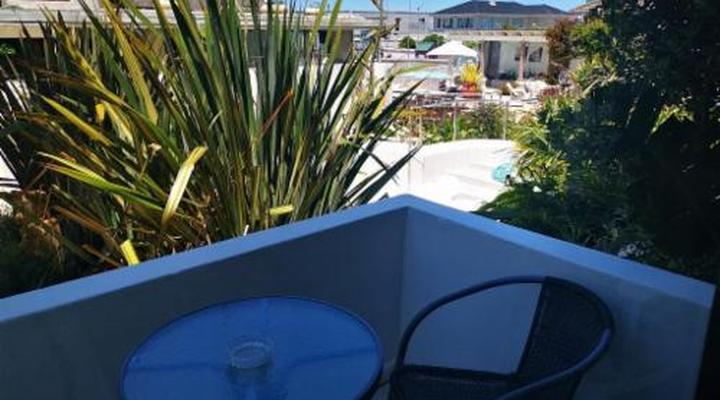 Misty Waves Boutique Hotel