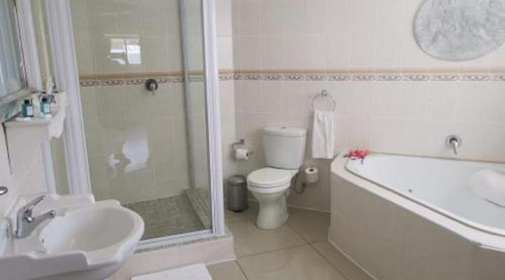 Misty Waves Boutique Hotel