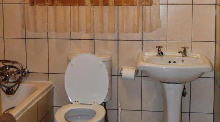 Log cabin & Settlers village