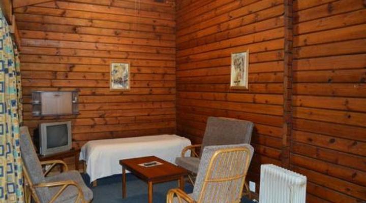 Log cabin & Settlers village