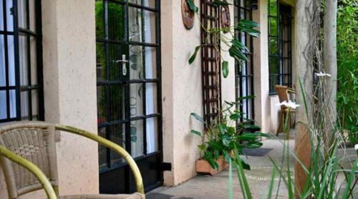 Kulanga Cottages Bed & Breakfast