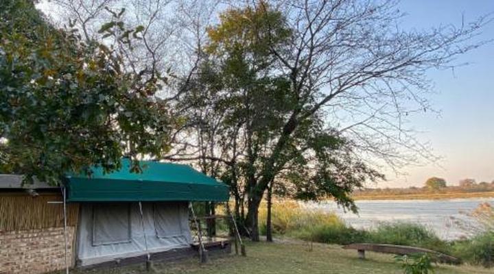 Ndhovu Safari Lodge