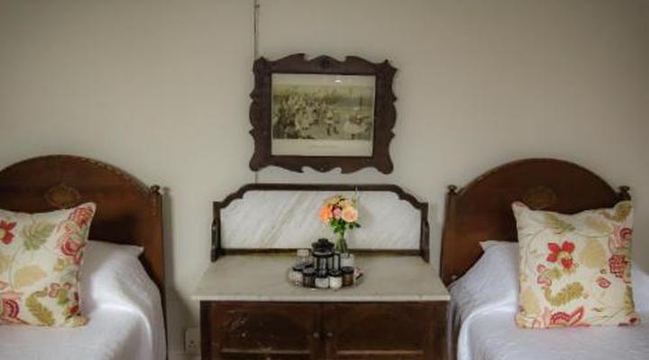 Die Tuishuise & Victoria Manor