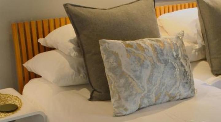 Rothman Manor De Luxe Guest Retreat