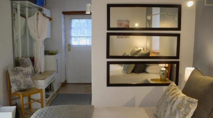 Rothman Manor De Luxe Guest Retreat