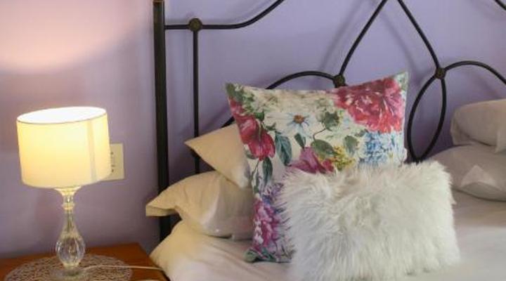 Rothman Manor De Luxe Guest Retreat