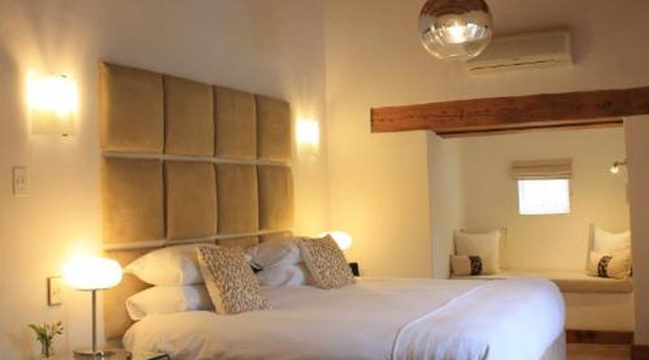 Rothman Manor De Luxe Guest Retreat