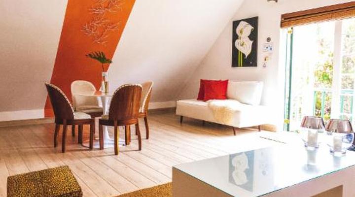 Rothman Manor De Luxe Guest Retreat