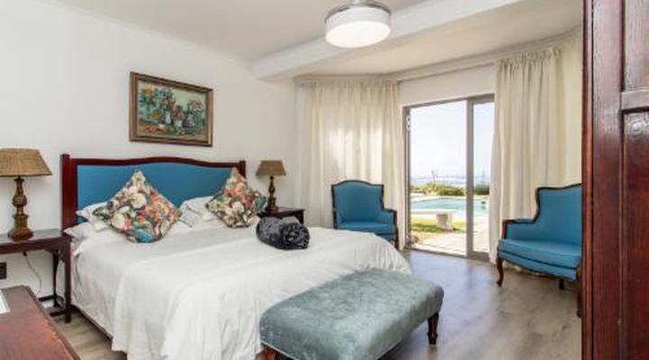 Sandbaai Country House