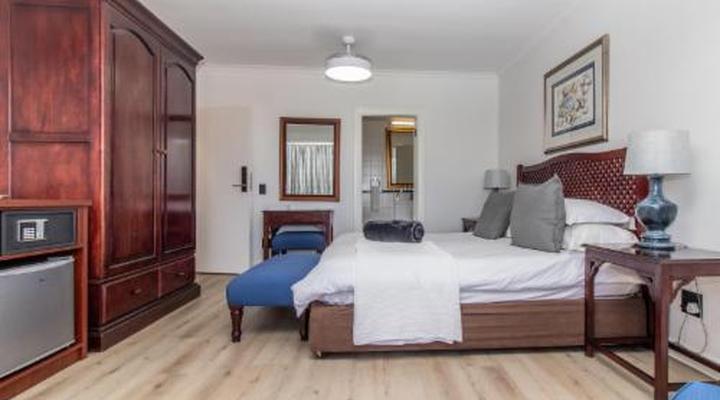 Sandbaai Country House